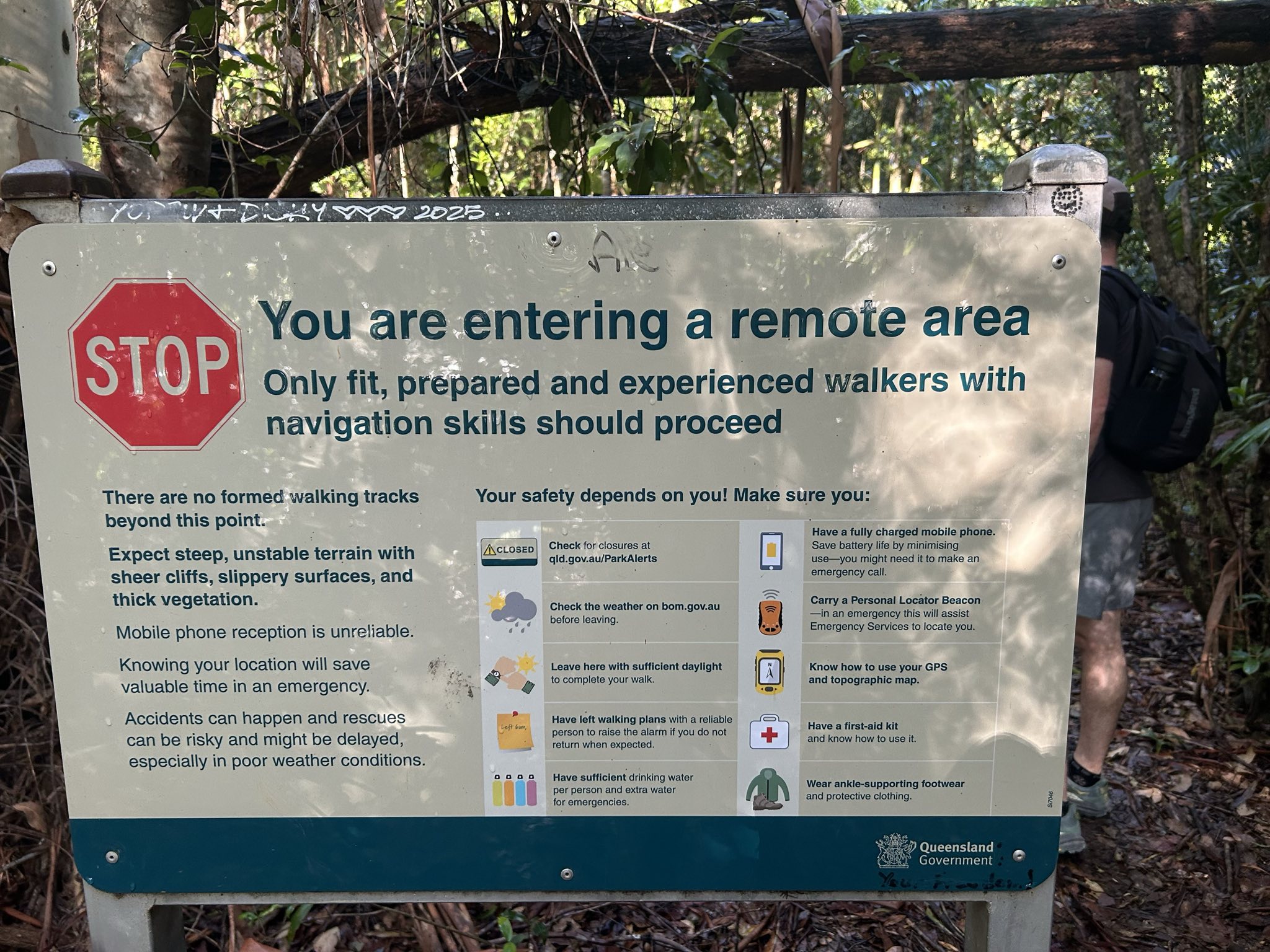 warning sign at the begining of the trail